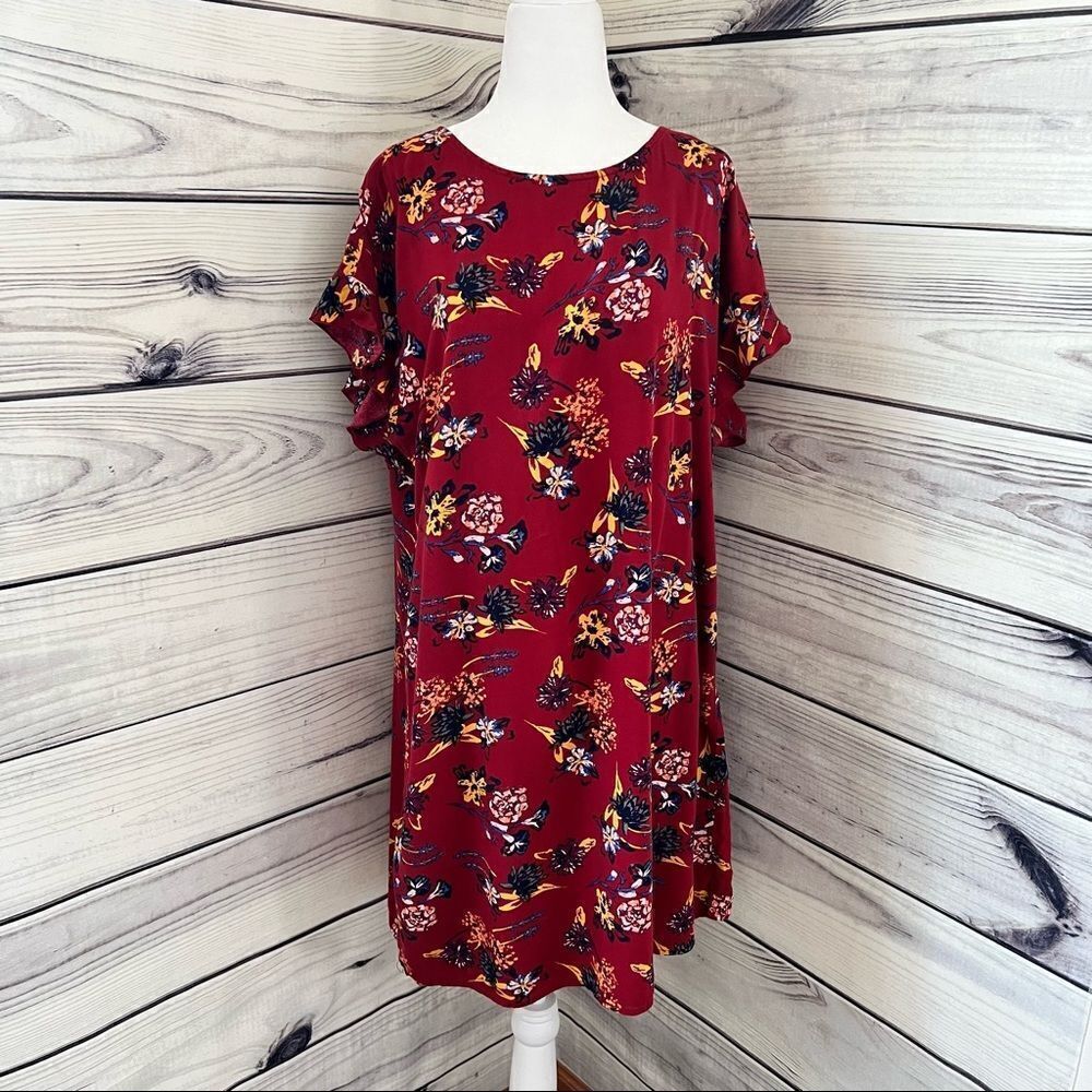 BEACHLUNCHLOUNGE Red Floral Shift Dress Size Large